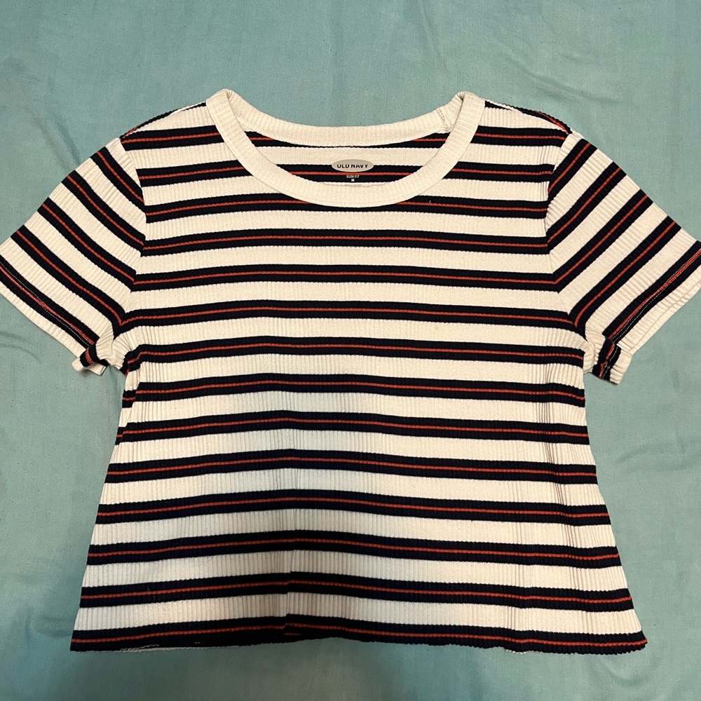 Old navy medium crop top